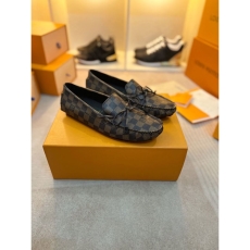 Louis Vuitton Low Shoes